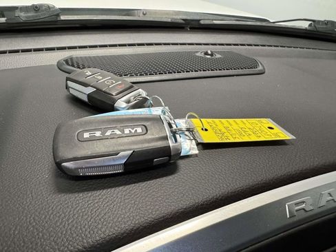 Used 2022 RAM 1500 Big Horn AWD/4WD image 31