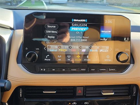 Certified 2022 Nissan Rogue Platinum w/ Head-Up Display Package image 9