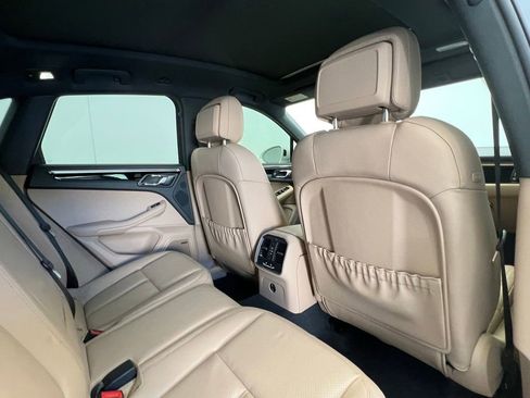 Certified 2023 Porsche Macan Turbo AWD/4WD image 16