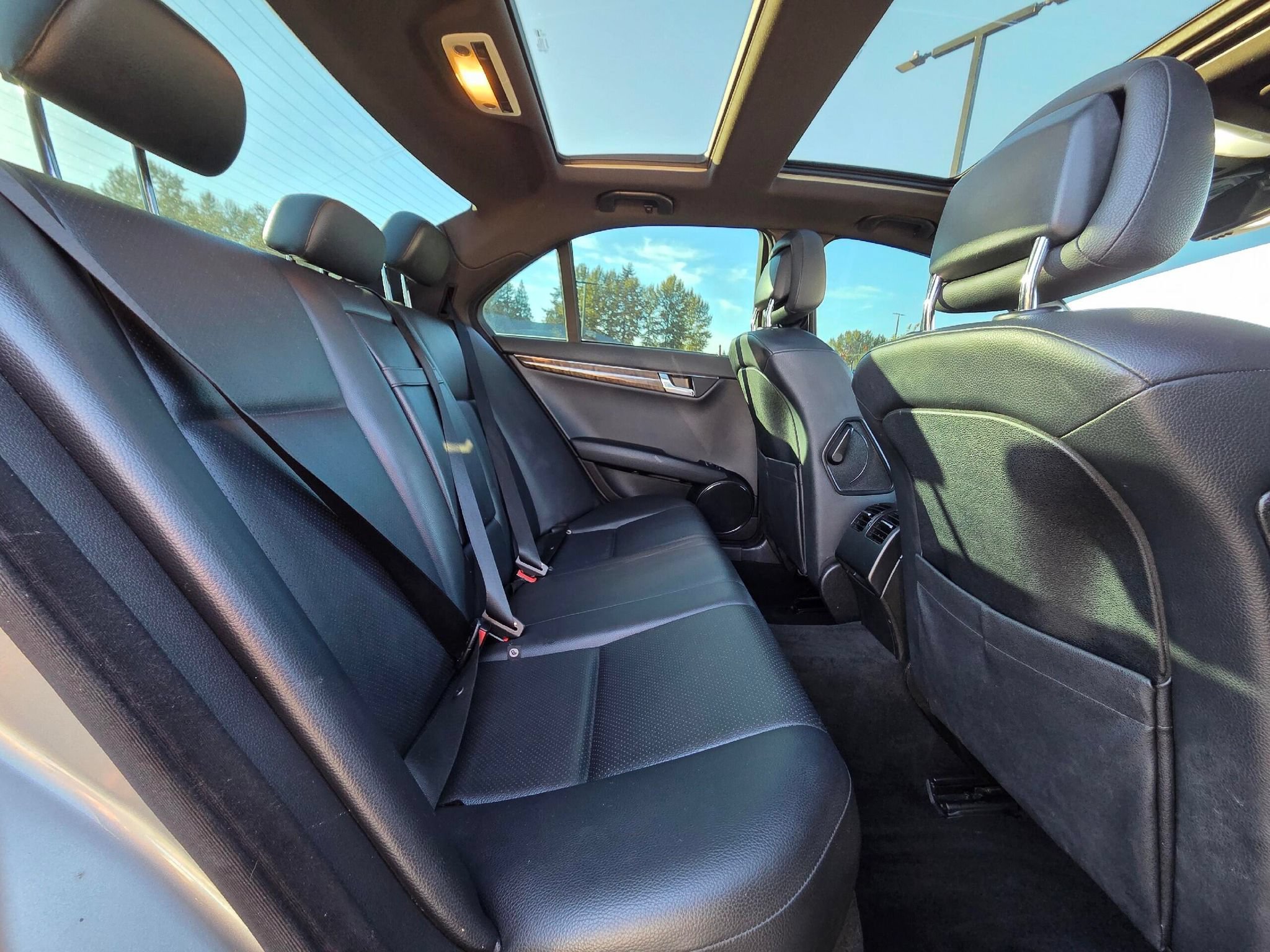 Used 2008 Mercedes-Benz C 350 Sport image 26