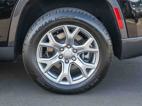 Used 2022 Jeep Wagoneer Series II image 8