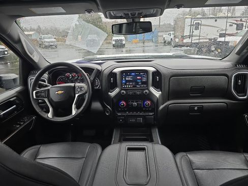 Certified 2022 Chevrolet Silverado 3500 LTZ w/ LTZ Convenience Package image 20