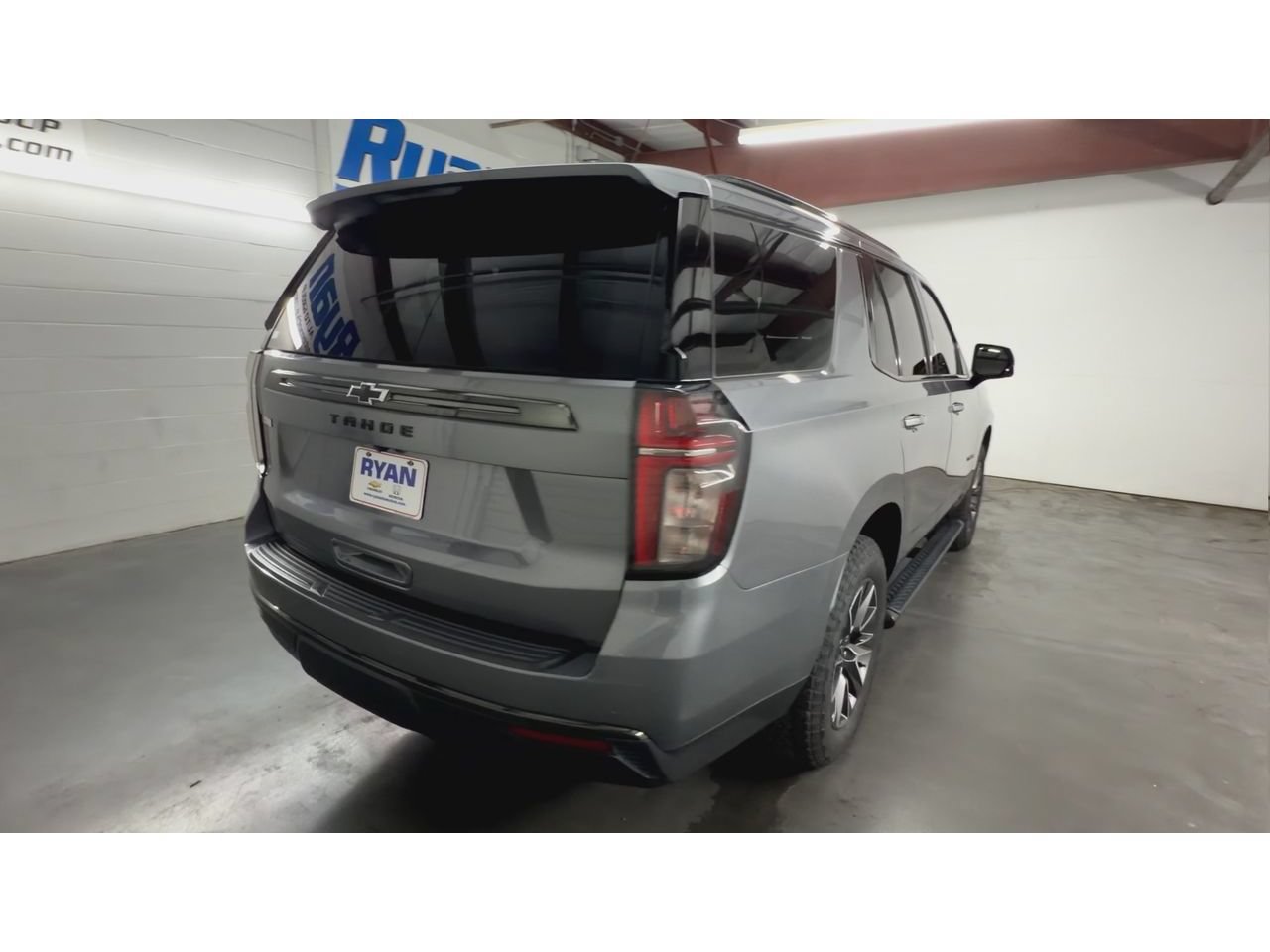 Used 2021 Chevrolet Tahoe Z71 w/ Z71 Signature Package AWD/4WD image 8