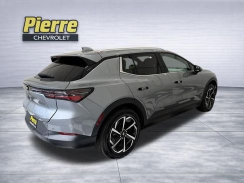 New 2026 Chevrolet Equinox EV LT image 6