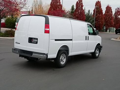 New 2025 Chevrolet Express 2500 w/ Driver Convenience Package image 4