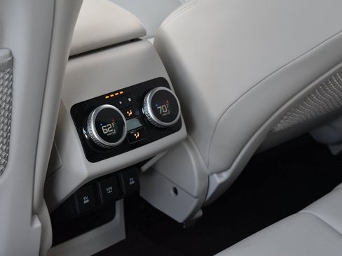 Used 2020 Jaguar I-PACE SE image 41