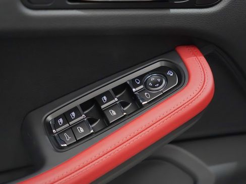 New 2025 Porsche Macan S image 23