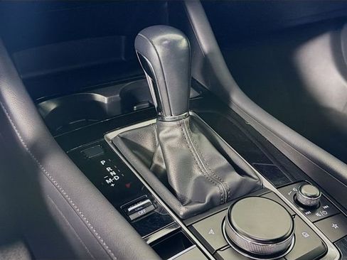 Used 2024 MAZDA MAZDA3 s image 19