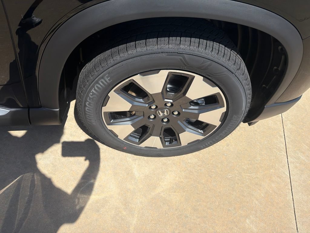 New 2026 Honda Pilot Elite image 14
