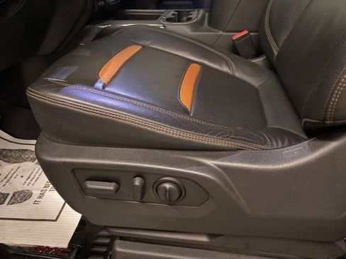 Used 2022 GMC Sierra 1500 AT4 image 14