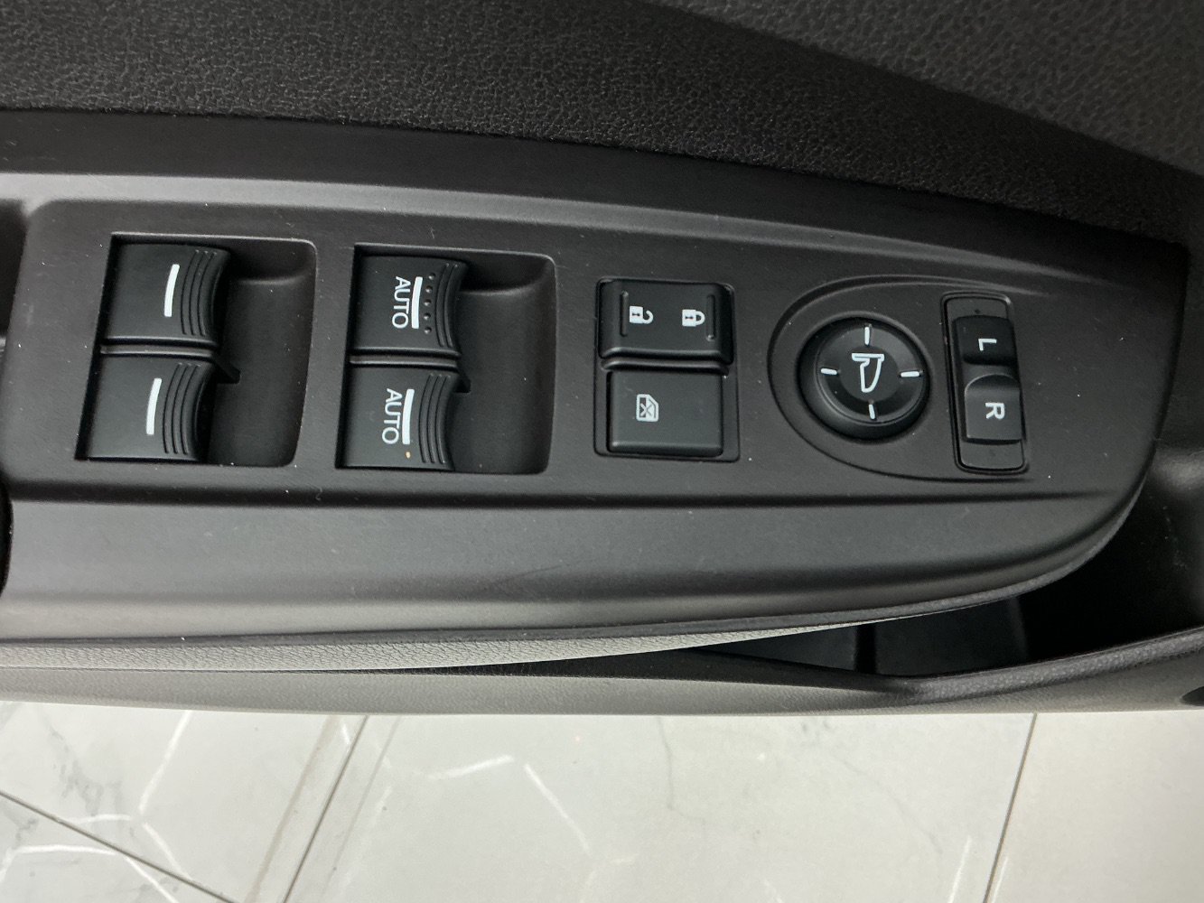 Used 2017 Acura RDX w/ Technology Package FWD image 38