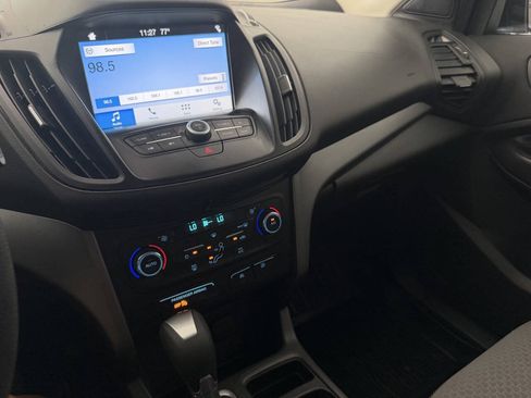 Used 2017 Ford Escape SE w/ Equipment Group 201A AWD/4WD image 27