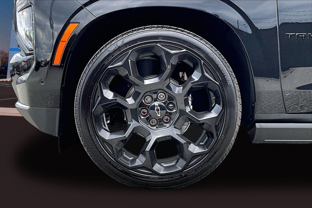 New 2026 Chevrolet Tahoe High Country AWD/4WD image 13