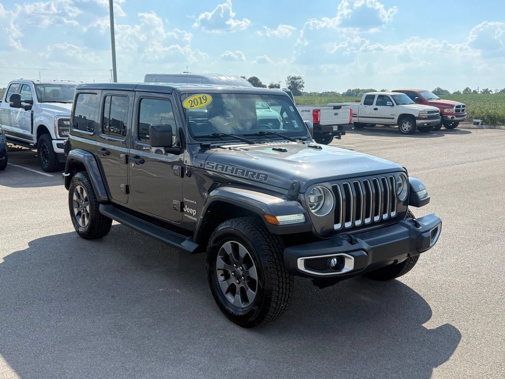 Used 2019 Jeep Wrangler Unlimited Sahara AWD/4WD image 2