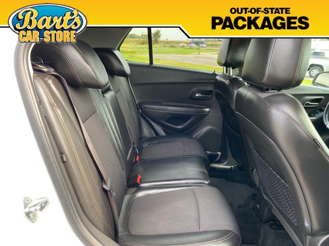 Used 2017 Chevrolet Trax LT w/ LT Convenience Package AWD/4WD image 11