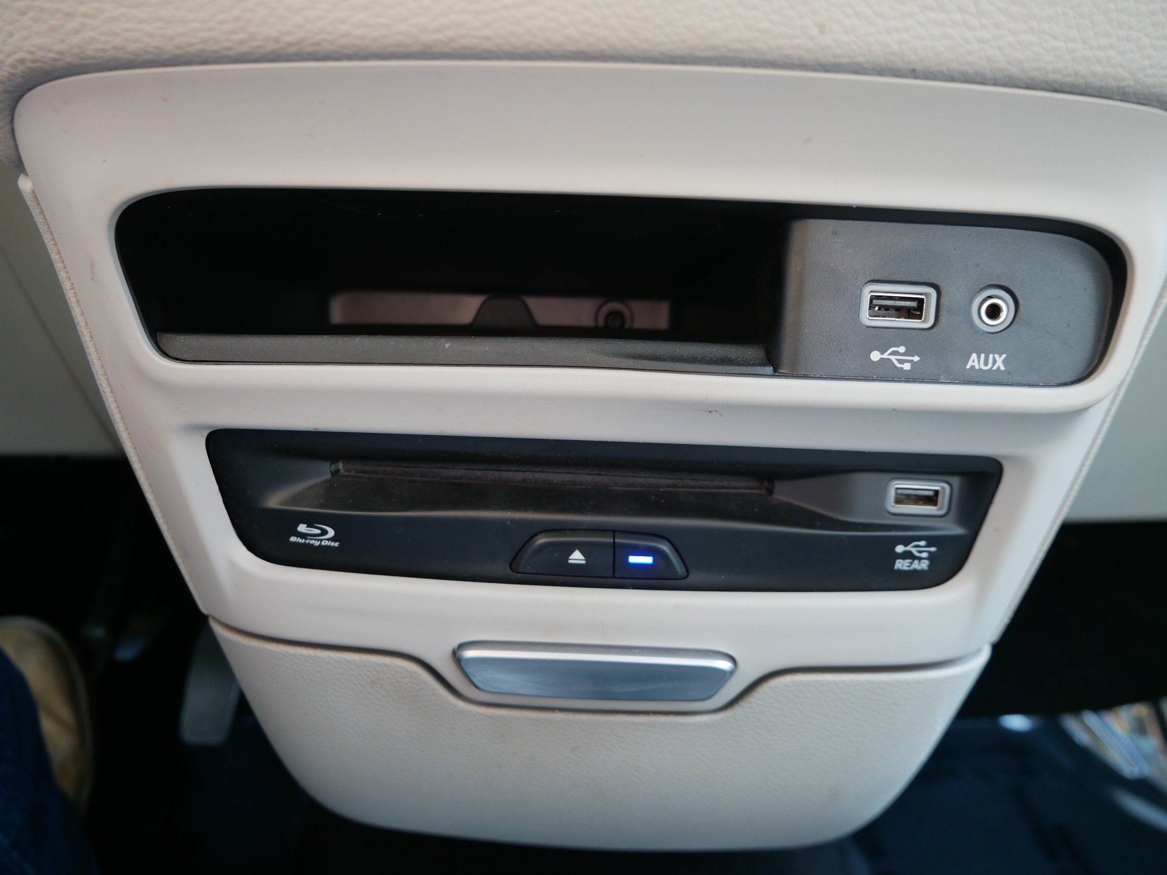 Used 2017 Chrysler Pacifica Platinum FWD image 22
