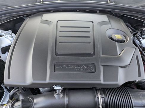 New 2026 Jaguar F-PACE R-Dynamic S image 20