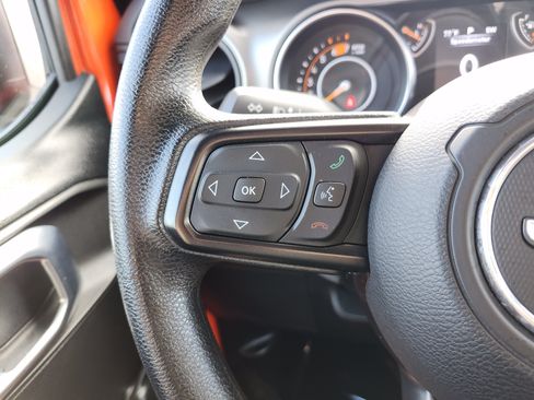 Used 2018 Jeep Wrangler Unlimited Sport AWD/4WD image 32