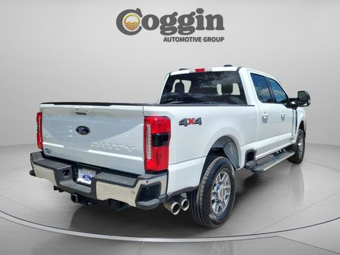 Used 2026 Ford F250 Lariat AWD/4WD image 3