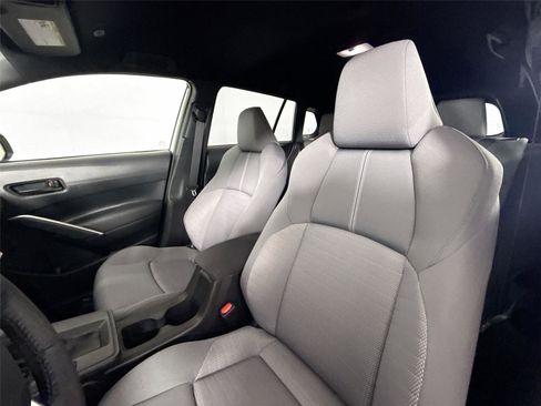 Certified 2026 Toyota Corolla Cross SE image 3