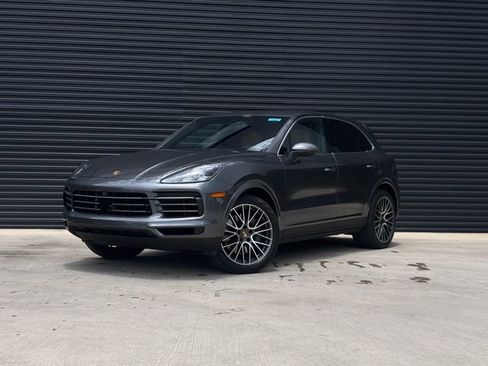 Certified 2023 Porsche Cayenne S AWD/4WD image 1