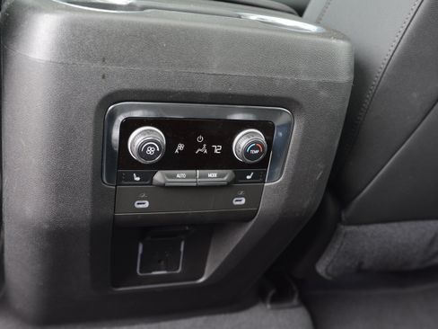 Used 2021 Chevrolet Tahoe RST w/ Luxury Package RWD image 31
