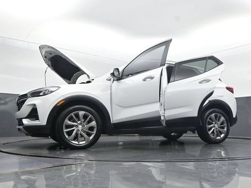 Used 2021 Buick Encore GX Essence w/ Experience Buick Package FWD image 57