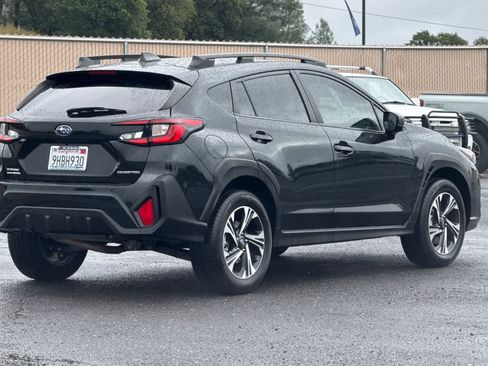 Used 2024 Subaru Crosstrek 2.0i Premium w/ Crosstrek Mirror Package AWD/4WD image 3