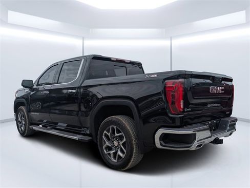 Used 2025 GMC Sierra 1500 SLT w/ SLT Premium Plus Package image 5