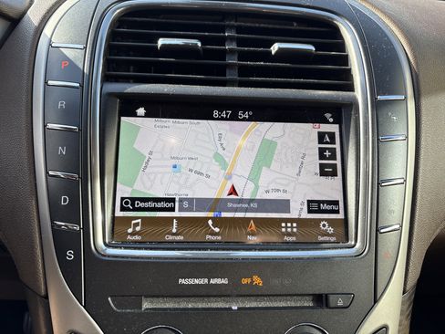 Used 2017 Lincoln MKX Reserve w/ Luxury Package AWD/4WD image 30