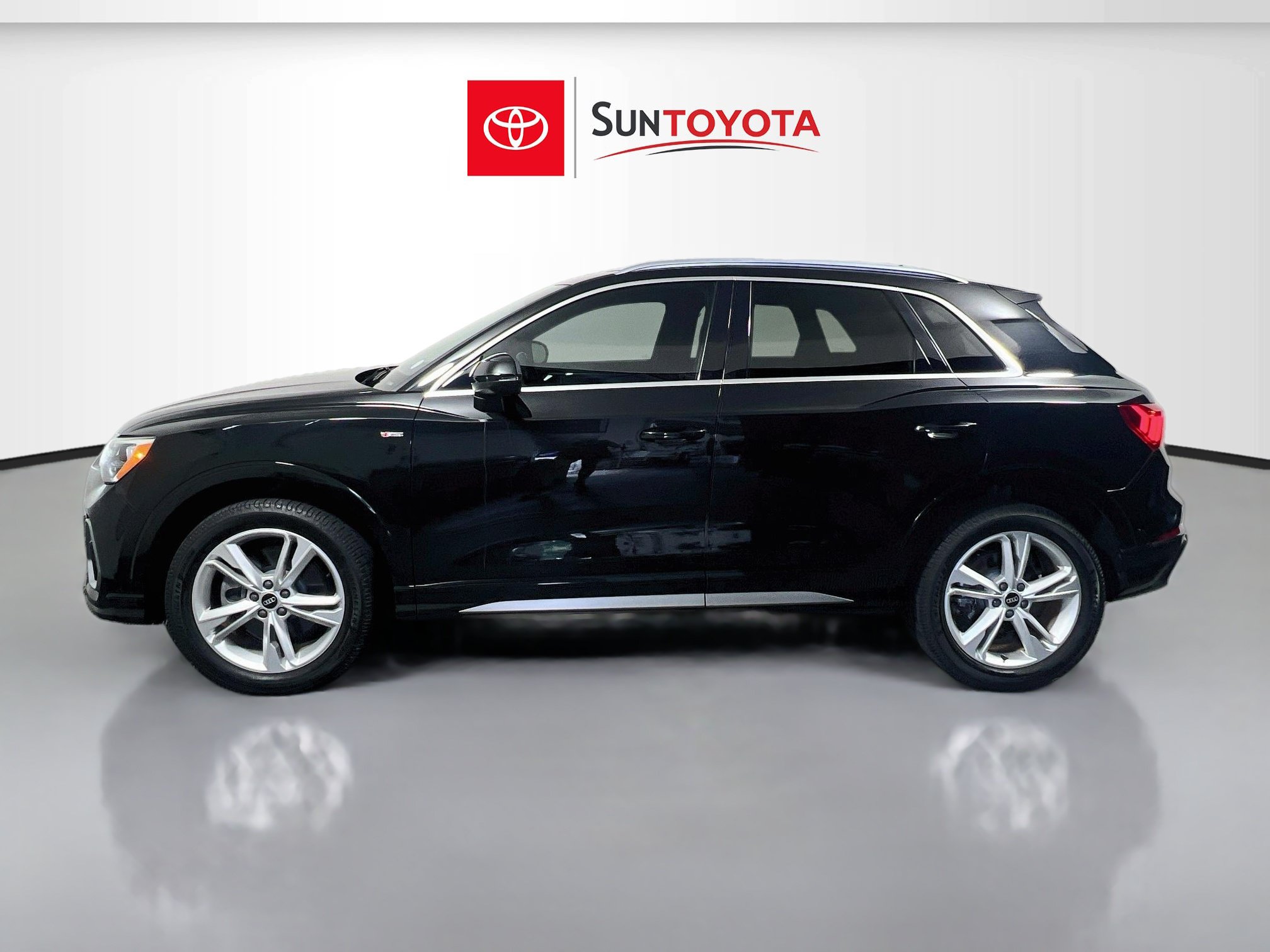 Used 2022 Audi Q3 2.0T Premium AWD/4WD image 7