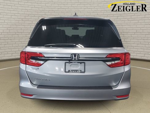 Used 2023 Honda Odyssey EX-L image 6
