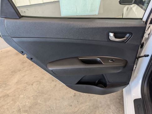 Used 2020 Kia Optima LX FWD image 37