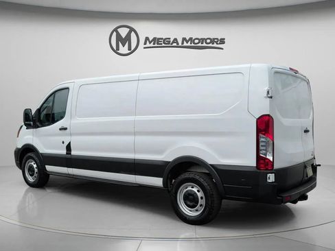 Used 2021 Ford Transit 250 Low Roof RWD image 4