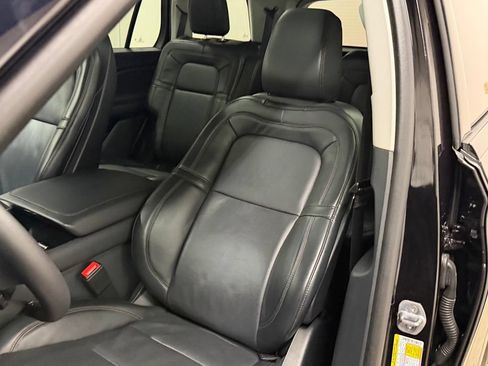 Used 2025 Lincoln Aviator Reserve w/ Jet Appearance Package AWD/4WD image 42