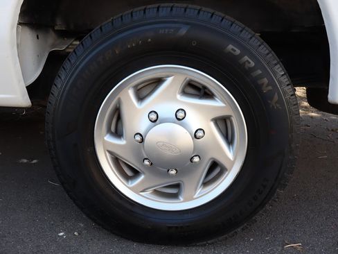 Used 2012 Ford E-350 and Econoline 350 XLT RWD image 40