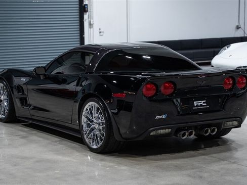 Used 2009 Chevrolet Corvette ZR1 w/ Preferred Equipment Group RWD image 64