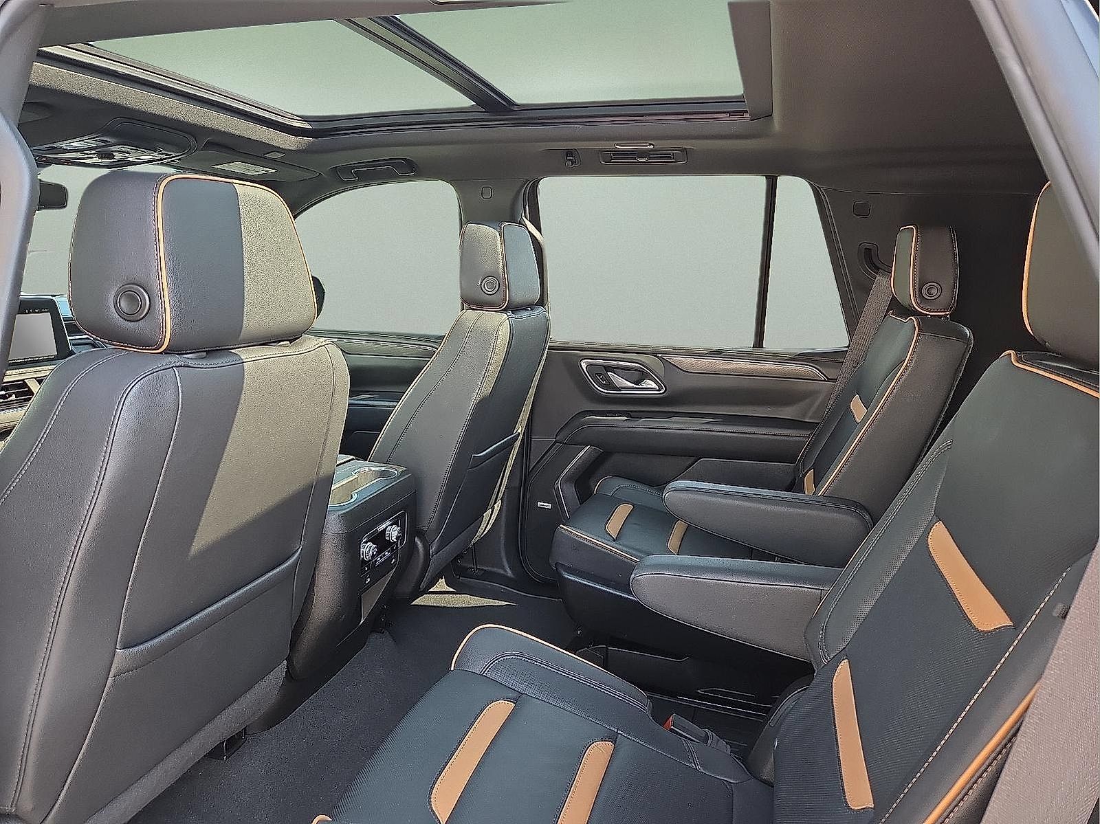 Certified 2024 GMC Yukon AT4 w/ Technology Package AWD/4WD image 20