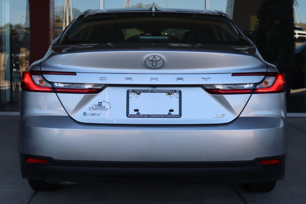 Used 2026 Toyota Camry LE FWD image 7