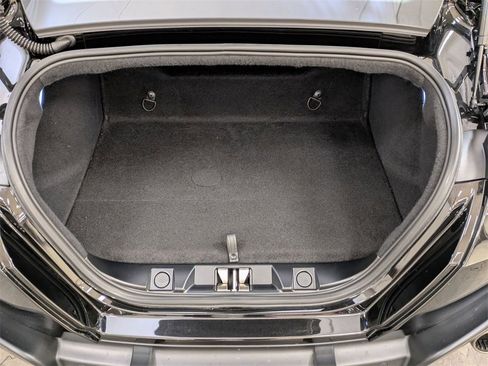 Used 2024 Ferrari Roma image 27