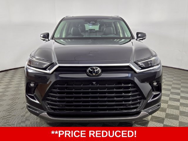 Used 2024 Toyota Grand Highlander AWD image 2