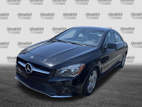 Used 2018 Mercedes-Benz CLA 250 4MATIC image 9