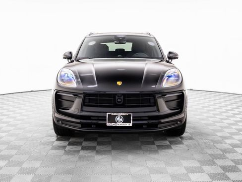 Certified 2026 Porsche Macan AWD/4WD image 9