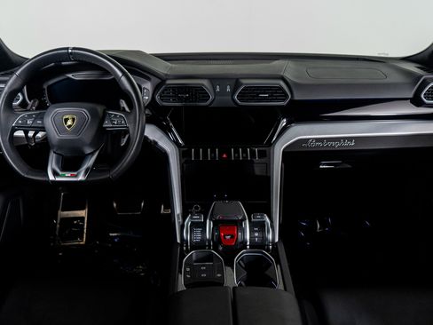 Used 2021 Lamborghini Urus image 55