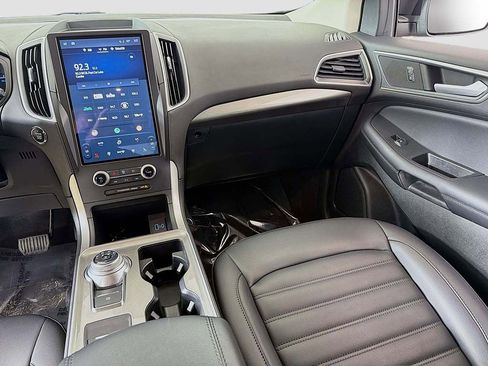 Used 2024 Ford Edge SEL w/ Convenience Package image 25