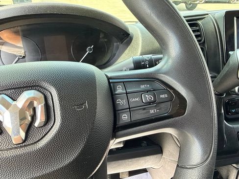 Used 2024 RAM ProMaster 2500 w/ Convenience Group FWD image 31