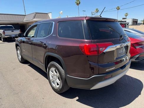 Used 2017 GMC Acadia SLE FWD image 4