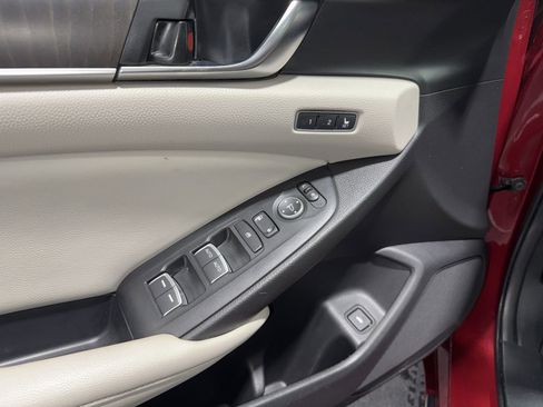 Used 2018 Honda Accord Touring image 23