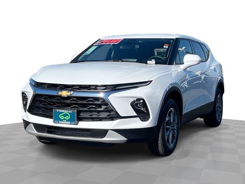 Certified 2026 Chevrolet Blazer LT FWD image 1