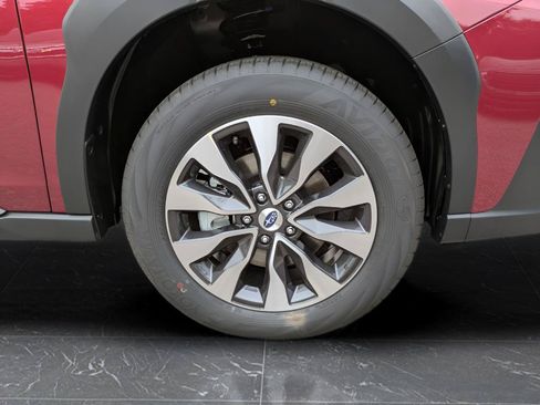 Certified 2025 Subaru Outback Premium AWD/4WD image 11